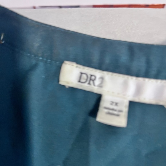 Dark green with yellow flowers sleeveless top size 2x - Picture 6 of 10